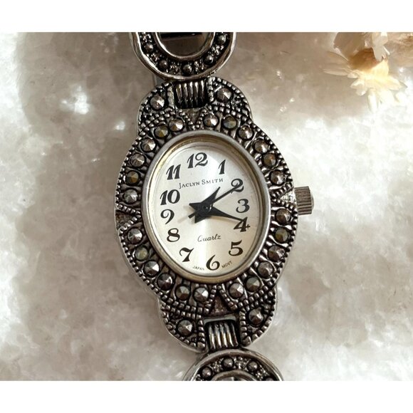 Art Deco Jaclyn Smith JS3185 Silver T Stretch Ladies Vintage watch 19mm - WORKS! - Picture 1 of 9